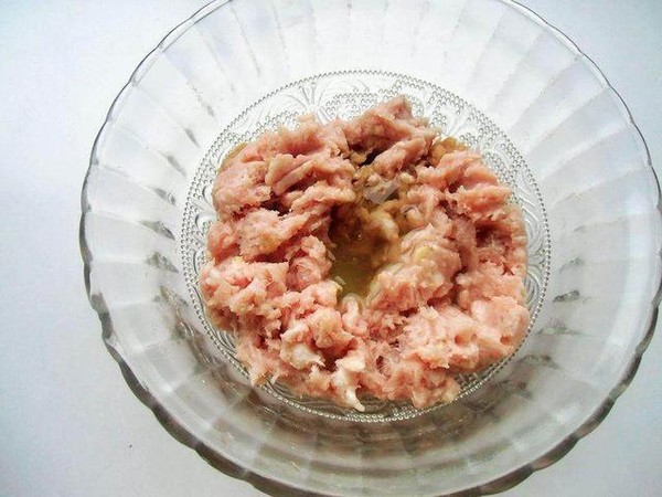 小米肉丸子的做法-家常味蒸菜譜-易網健康養生網 小米肉丸子的做法-家常味蒸菜譜