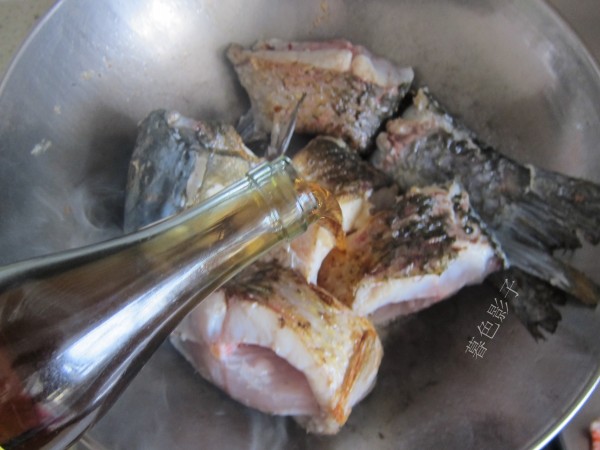 年夜飯一道紅燒魚的做法-家常味燉菜譜