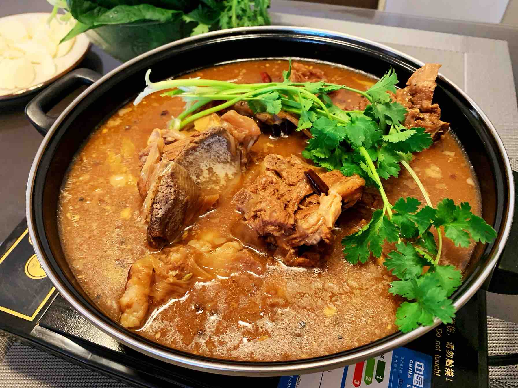 麻辣羊蝎子火鍋的做法-麻辣味燉菜譜-易網健康養生網 麻辣羊蝎子火鍋的做法-麻辣味燉菜譜