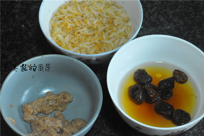 爛糊白菜的做法-家常味燒菜譜-易網(wǎng)<a href=http://m.aoa7937.com/ target=_blank class=infotextkey>健康養(yǎng)生</a>網(wǎng) 爛糊白菜的做法-家常味燒菜譜