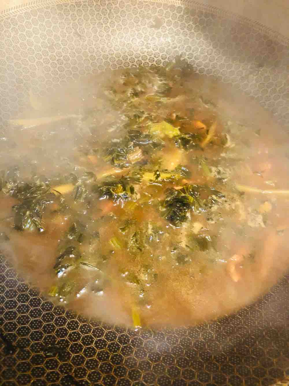 雪菜鯽魚(yú)的做法-家常味燒菜譜