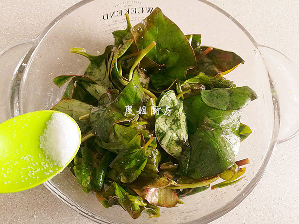 涼拌魚腥草的做法-家常味拌菜譜-易網(wǎng)健康養(yǎng)生網(wǎng) 涼拌魚腥草的做法-家常味拌菜譜