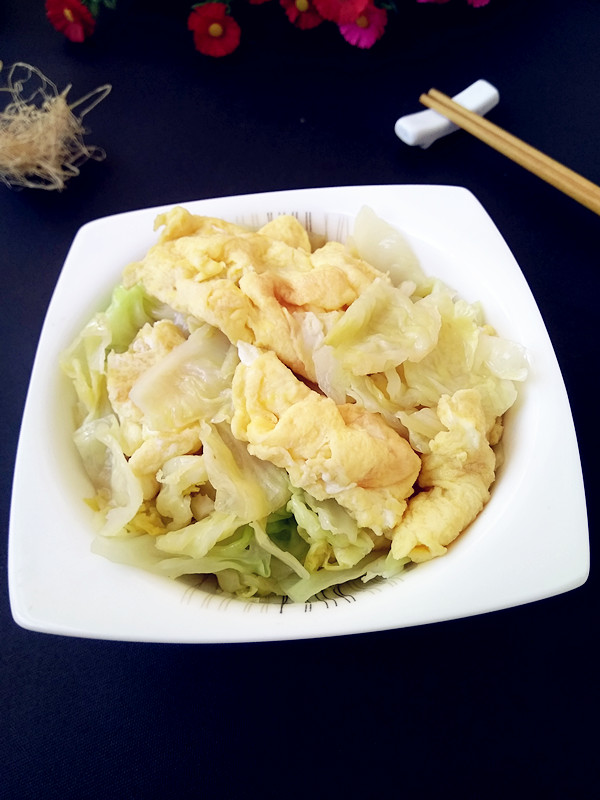 包菜炒雞蛋的做法-咸鮮味炒菜譜-易網健康養生網 包菜炒雞蛋的做法-咸鮮味炒菜譜