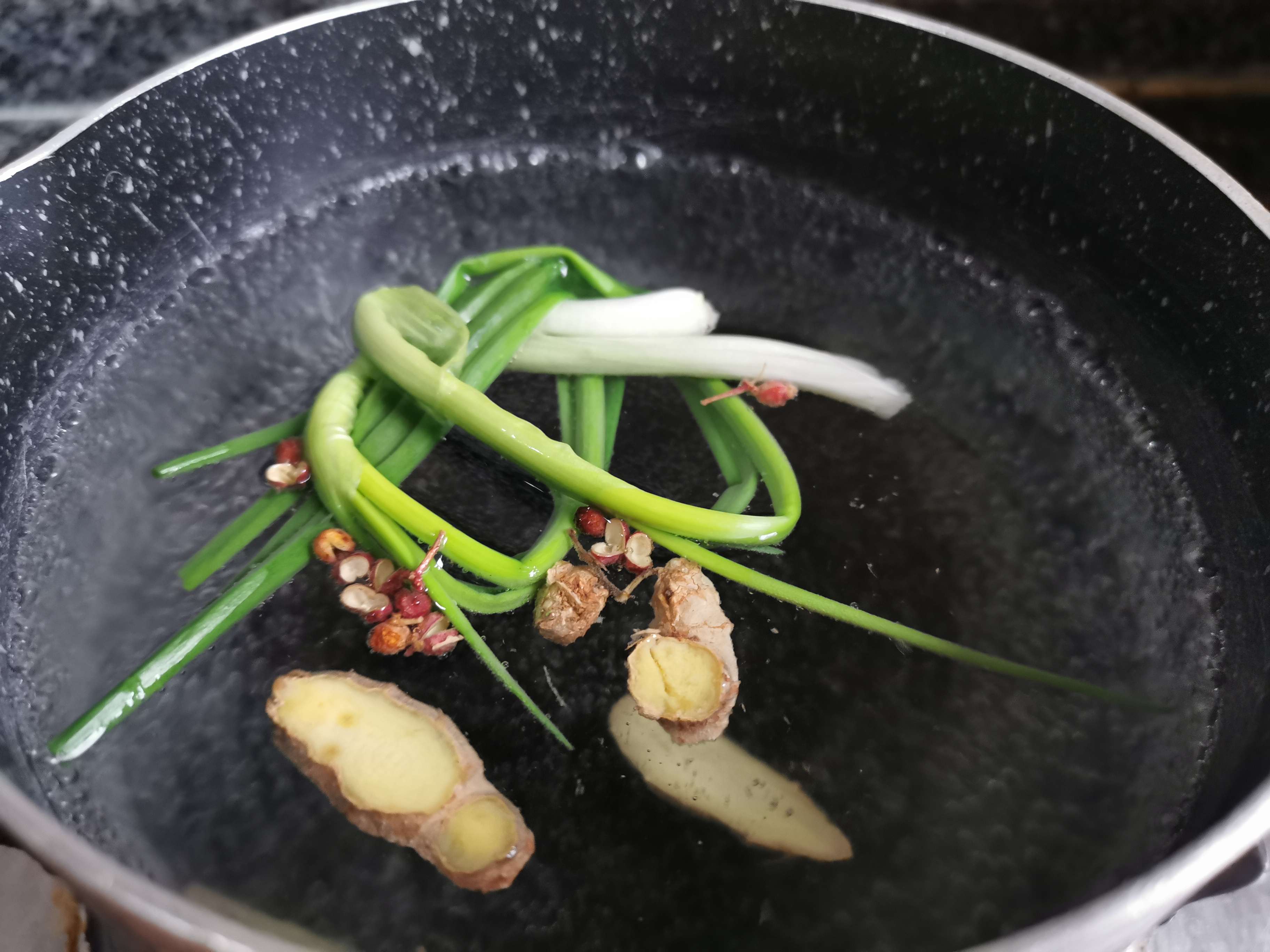 翠竹報春節節高的做法-家常味拌菜譜-易網健康養生網 翠竹報春節節高的做法-家常味拌菜譜