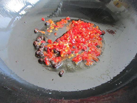 豉汁多寶魚的做法-咸鮮味蒸菜譜