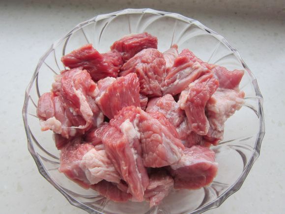 紅燒牛肉的做法-家常味燒菜譜-易網(wǎng)健康養(yǎng)生網(wǎng) 紅燒牛肉的做法-家常味燒菜譜