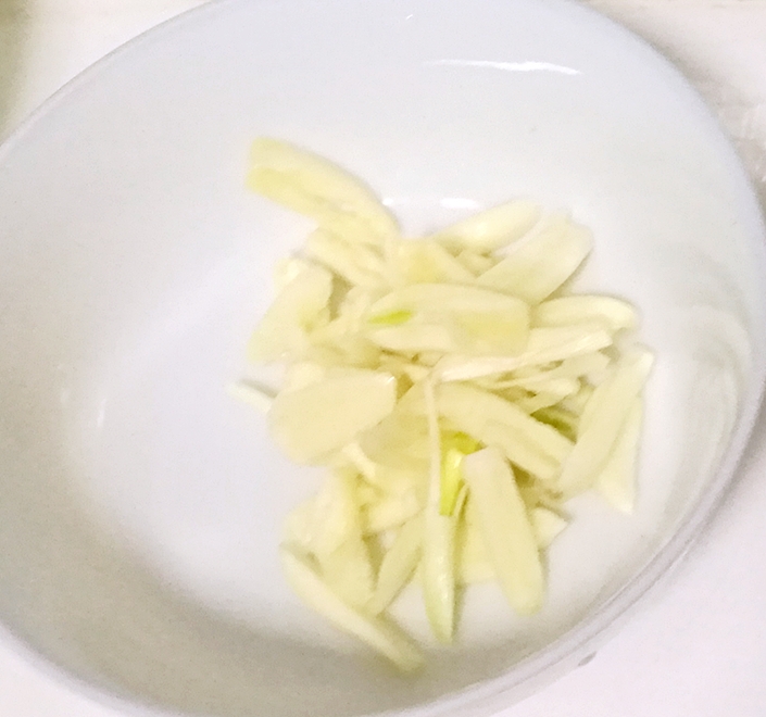 豌豆米炒香腸的做法-其它口味炒菜譜