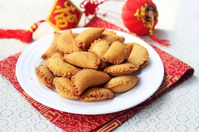 炸油角的做法-甜味炸菜譜-易網(wǎng)健康養(yǎng)生網(wǎng) 炸油角的做法-甜味炸菜譜