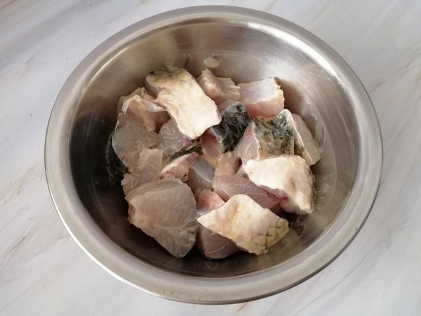 麻辣魚塊的做法-麻辣味炸菜譜-易網健康養生網 麻辣魚塊的做法-麻辣味炸菜譜
