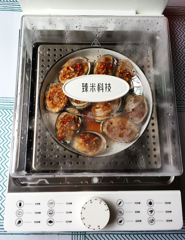 金銀蒜蒸鮑魚的做法-蒜香味蒸菜譜-易網(wǎng)健康養(yǎng)生網(wǎng) 金銀蒜蒸鮑魚的做法-蒜香味蒸菜譜