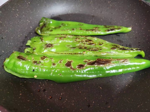 虎皮尖椒鵪鶉蛋的做法-咸鮮味煮菜譜-易網(wǎng)健康養(yǎng)生網(wǎng) 虎皮尖椒鵪鶉蛋的做法-咸鮮味煮菜譜