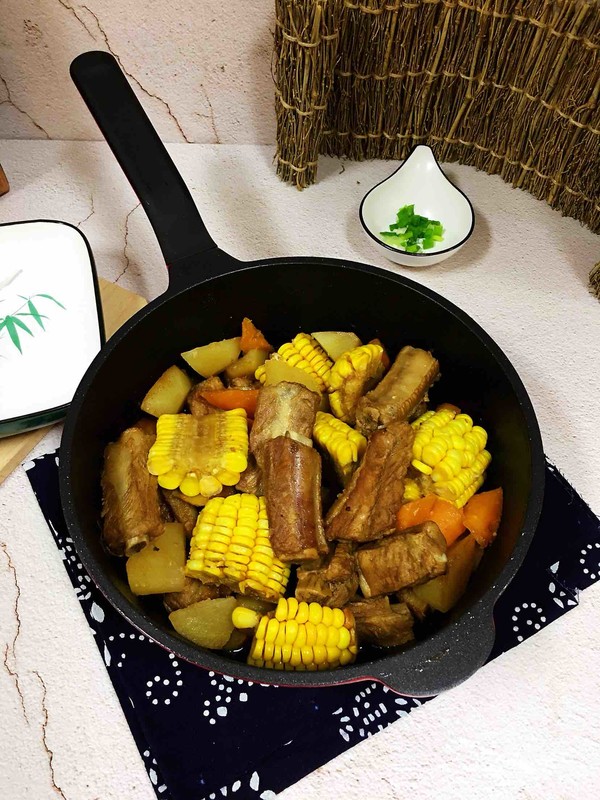 排骨燉玉米的做法-咸鮮味燉菜譜-易網健康養生網 排骨燉玉米的做法-咸鮮味燉菜譜