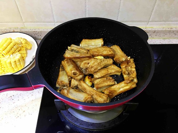 排骨燉玉米的做法-咸鮮味燉菜譜-易網健康養生網 排骨燉玉米的做法-咸鮮味燉菜譜