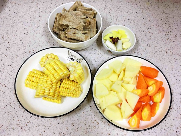 排骨燉玉米的做法-咸鮮味燉菜譜-易網<a href=http://m.aoa7937.com/ target=_blank class=infotextkey>健康養生</a>網 排骨燉玉米的做法-咸鮮味燉菜譜