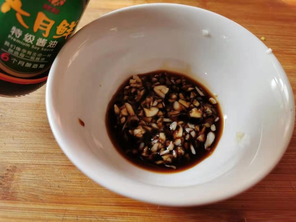 虎皮尖椒鵪鶉蛋的做法-咸鮮味煮菜譜-易網(wǎng)健康養(yǎng)生網(wǎng) 虎皮尖椒鵪鶉蛋的做法-咸鮮味煮菜譜