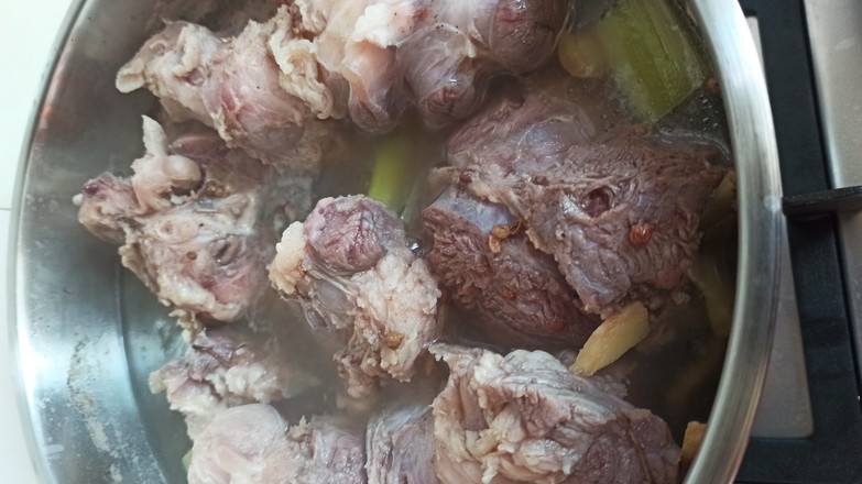 醬牛肉的做法-醬香味煮菜譜-易網健康養生網 醬牛肉的做法-醬香味煮菜譜