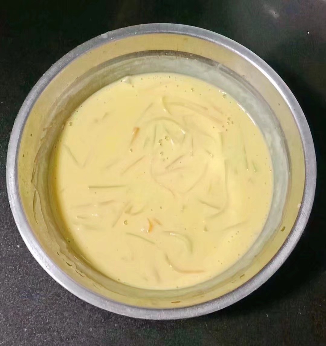 蝦仁時(shí)蔬雞蛋餅 (寶寶輔食）的做法-家常味煎菜譜