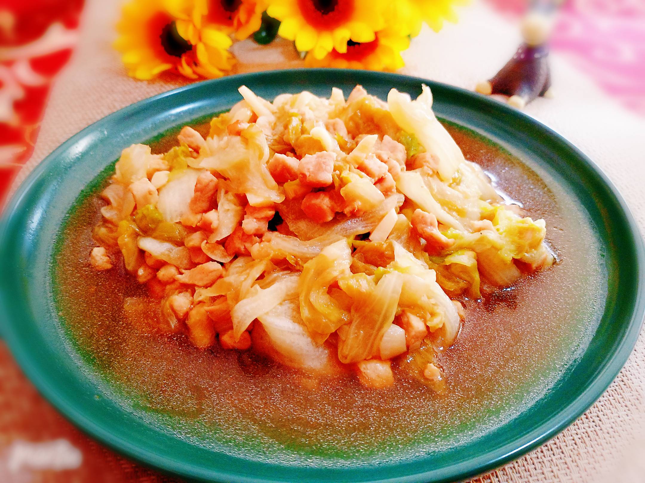蠔油肉末西生菜的做法-家常味炒菜譜-易網(wǎng)健康養(yǎng)生網(wǎng) 蠔油肉末西生菜的做法-家常味炒菜譜