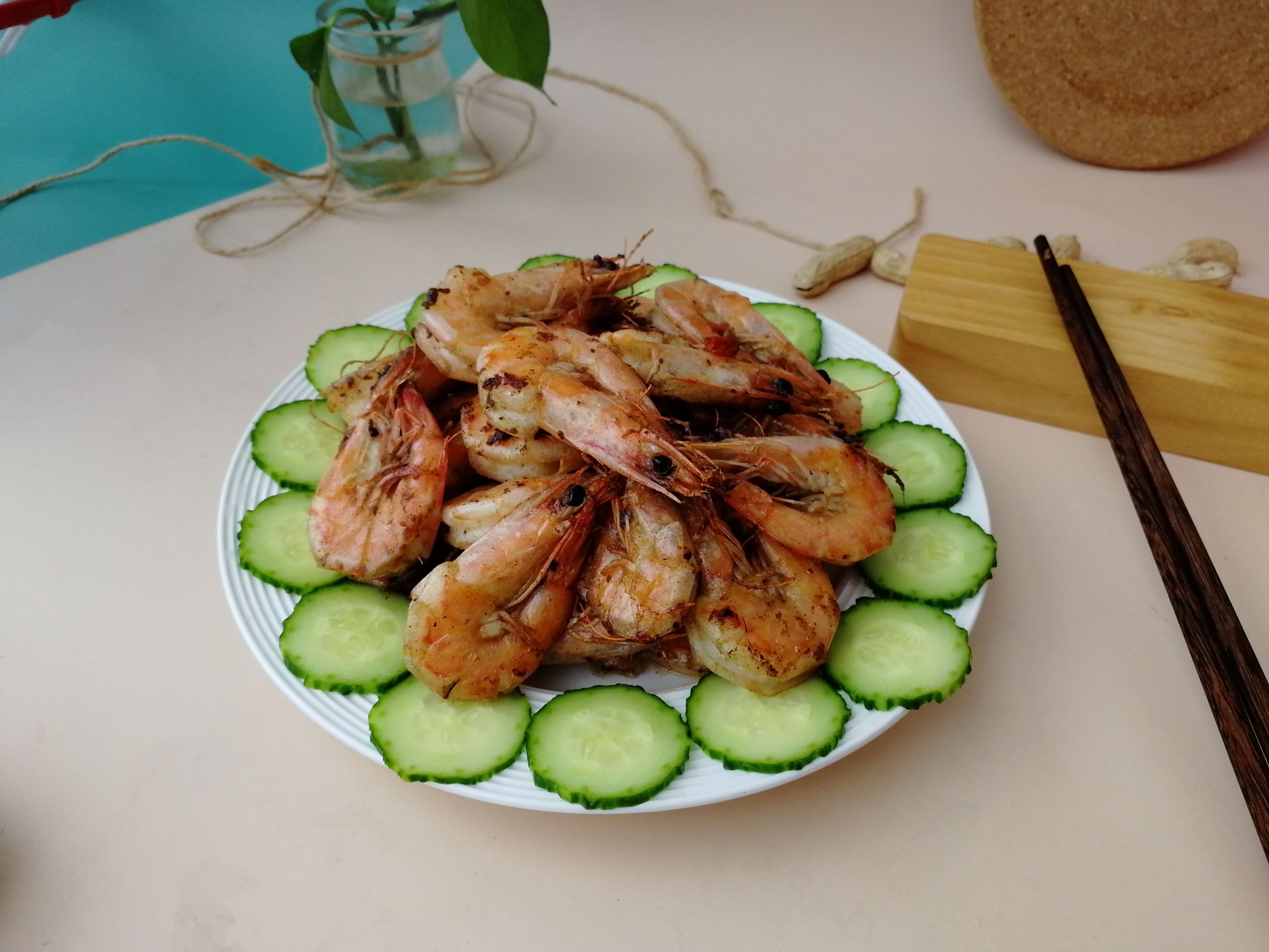椒鹽油爆蝦的做法-咸鮮味炸菜譜-易網健康養生網 椒鹽油爆蝦的做法-咸鮮味炸菜譜