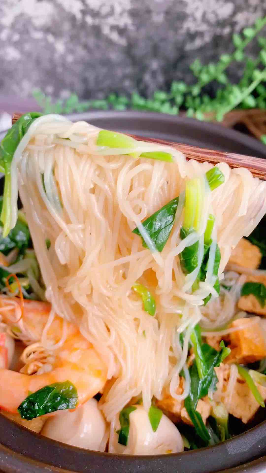 菠菜粉絲煲的做法-家常味煮菜譜