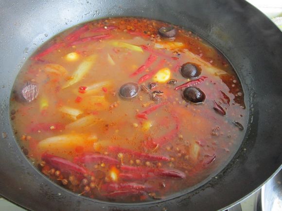 大盤雞火鍋的做法-家常味燉菜譜-易網(wǎng)健康養(yǎng)生網(wǎng) 大盤雞火鍋的做法-家常味燉菜譜