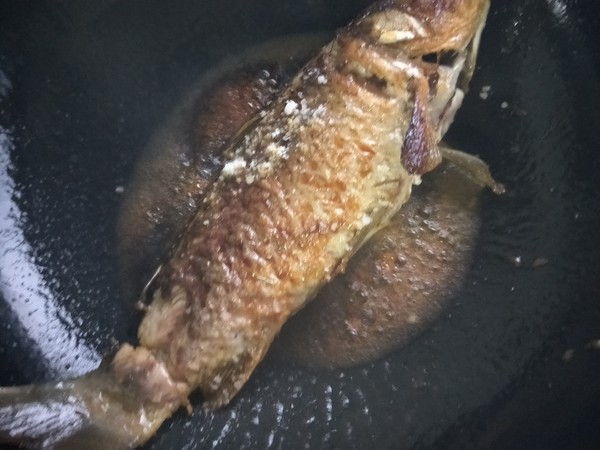 紅燒鯉魚的做法-咸鮮味燒菜譜