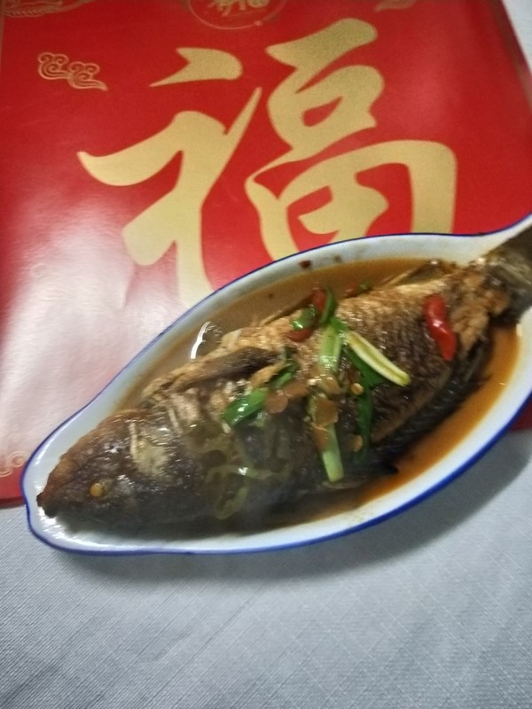 紅燒鯉魚的做法-咸鮮味燒菜譜-易網健康養生網 紅燒鯉魚的做法-咸鮮味燒菜譜