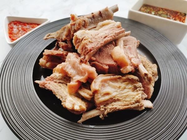 手扒羊排的做法-咸鮮味煮菜譜-易網(wǎng)健康養(yǎng)生網(wǎng) 手扒羊排的做法-咸鮮味煮菜譜