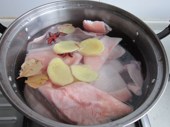麻辣皮凍的做法-麻辣味煮菜譜-易網健康養生網 麻辣皮凍的做法-麻辣味煮菜譜
