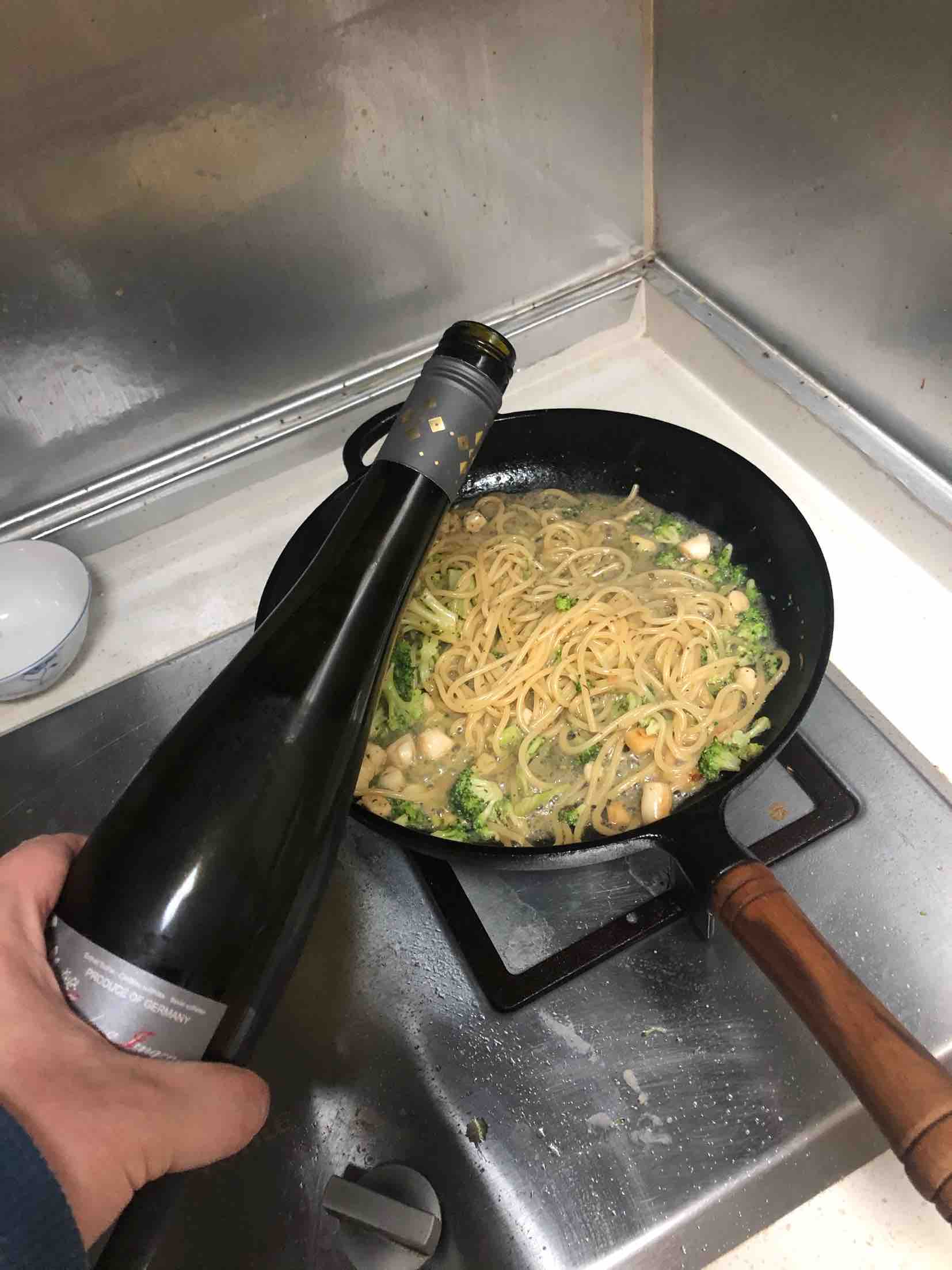 瑤柱西蘭花意面(scallops spaghetti)的做法-咸鮮味炒菜譜-易網(wǎng)健康養(yǎng)生網(wǎng) 瑤柱西蘭花意面(scallops spaghetti)的做法-咸鮮味炒菜譜
