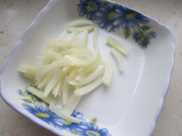 烤羊肉串的做法-香辣味烤菜譜-易網(wǎng)健康養(yǎng)生網(wǎng) 烤羊肉串的做法-香辣味烤菜譜