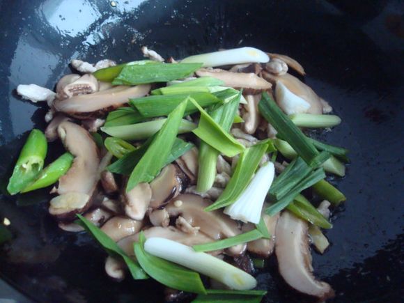 千張白菜亂燉的做法-家常味燉菜譜-易網健康養生網 千張白菜亂燉的做法-家常味燉菜譜