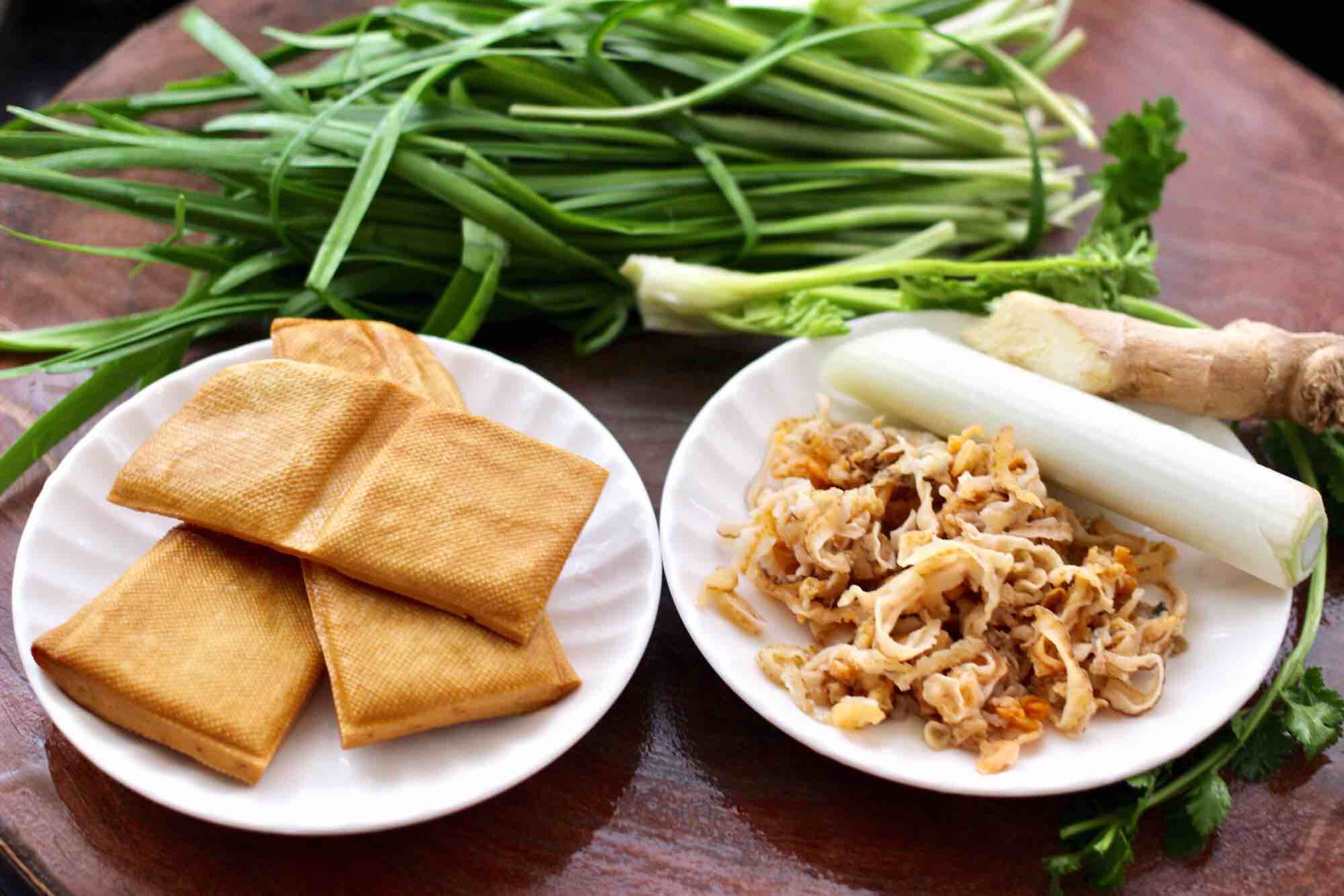 扇貝香干翠玉餃子的做法-咸鮮味煮菜譜-易網<a href=http://m.aoa7937.com/ target=_blank class=infotextkey>健康養生</a>網 扇貝香干翠玉餃子的做法-咸鮮味煮菜譜