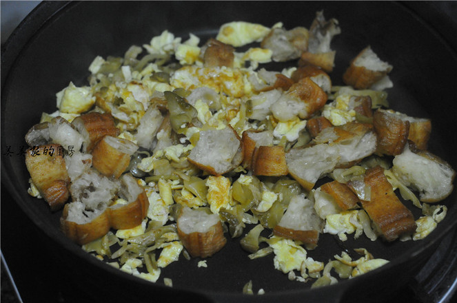 入味炒油條的做法-家常味炒菜譜-易網健康養生網 入味炒油條的做法-家常味炒菜譜