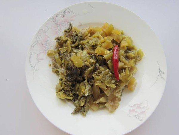 香辣酸菜肉片的做法-香辣味煮菜譜-易網(wǎng)健康養(yǎng)生網(wǎng) 香辣酸菜肉片的做法-香辣味煮菜譜