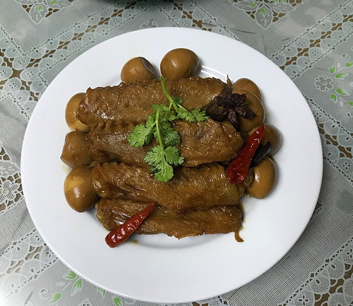 鵪鶉蛋鹵鴨四件的做法-咸鮮味鹵菜譜-易網健康養生網 鵪鶉蛋鹵鴨四件的做法-咸鮮味鹵菜譜