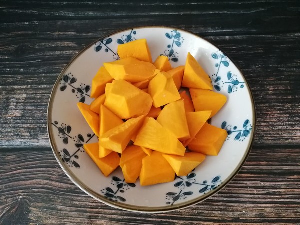 南瓜粉蒸肉的做法-家常味蒸菜譜-易網(wǎng)健康養(yǎng)生網(wǎng) 南瓜粉蒸肉的做法-家常味蒸菜譜