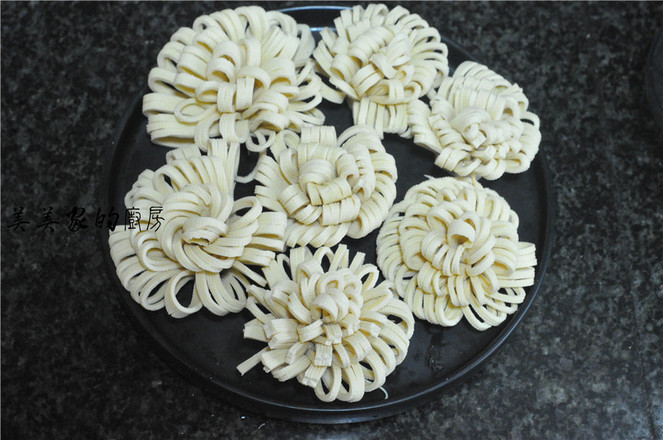 開花豆皮的做法-家常味蒸菜譜-易網健康養生網 開花豆皮的做法-家常味蒸菜譜