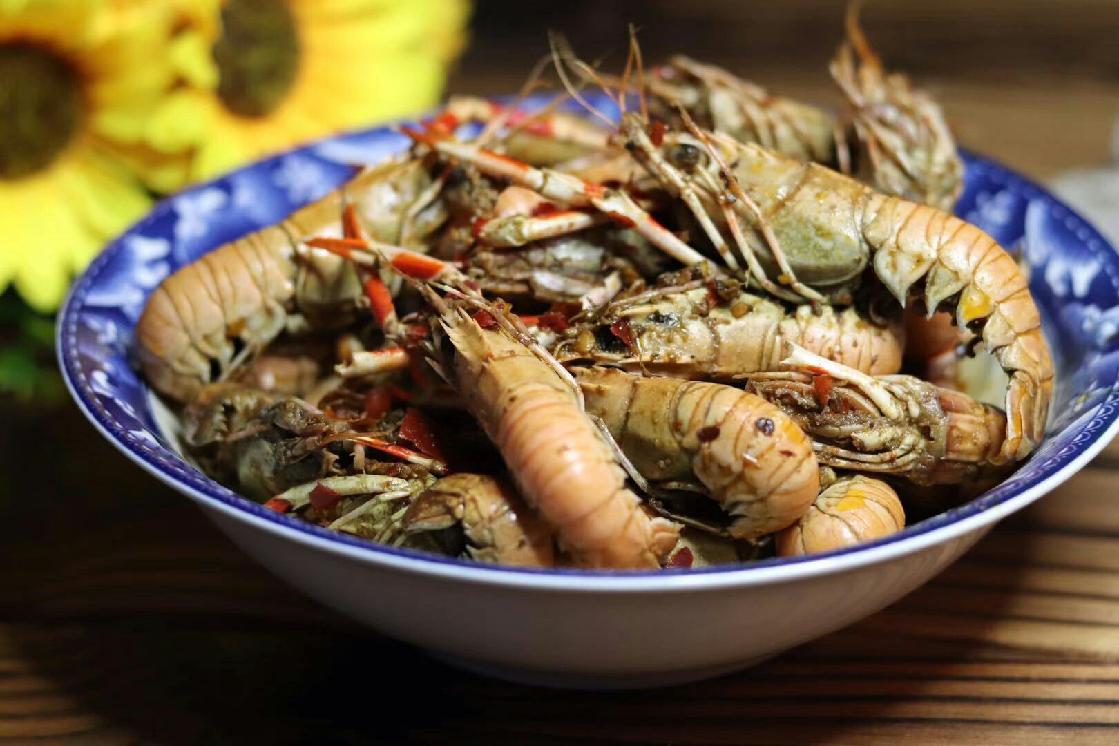 麻辣鰲蝦的做法-麻辣味炒菜譜-易網(wǎng)健康養(yǎng)生網(wǎng) 麻辣鰲蝦的做法-麻辣味炒菜譜
