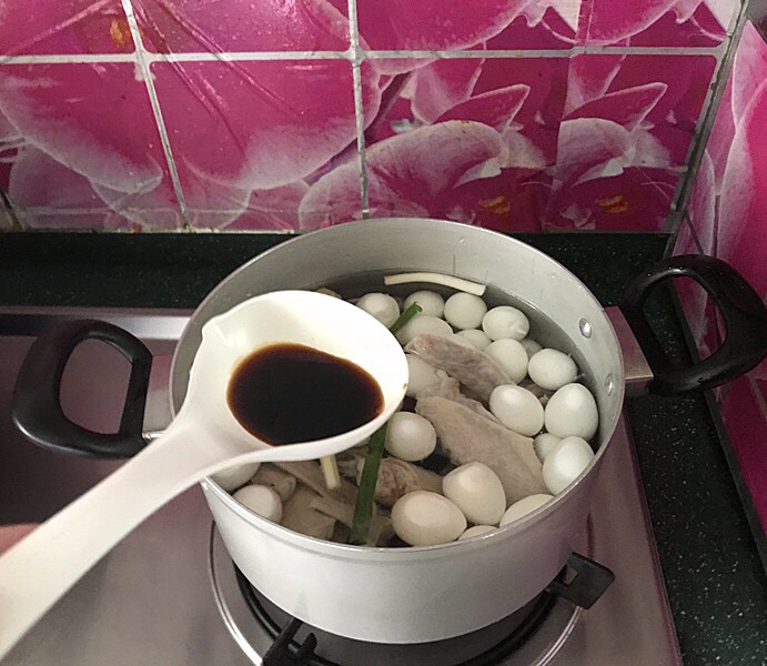 鵪鶉蛋鹵鴨四件的做法-咸鮮味鹵菜譜-易網健康養生網 鵪鶉蛋鹵鴨四件的做法-咸鮮味鹵菜譜