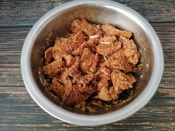 南瓜粉蒸肉的做法-家常味蒸菜譜-易網(wǎng)健康養(yǎng)生網(wǎng) 南瓜粉蒸肉的做法-家常味蒸菜譜