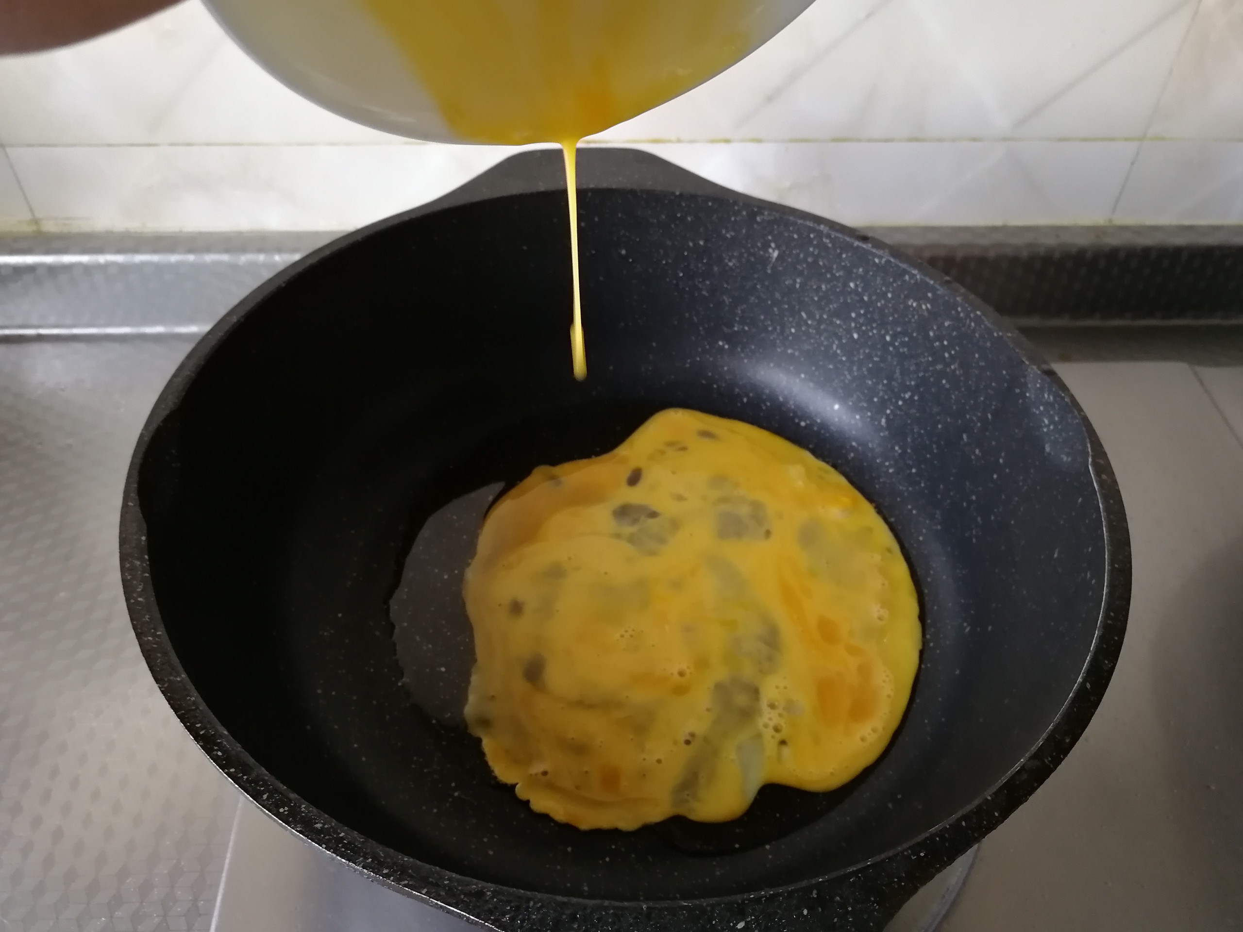 嫩西葫蘆炒雞蛋的做法-家常味炒菜譜-易網(wǎng)健康養(yǎng)生網(wǎng) 嫩西葫蘆炒雞蛋的做法-家常味炒菜譜