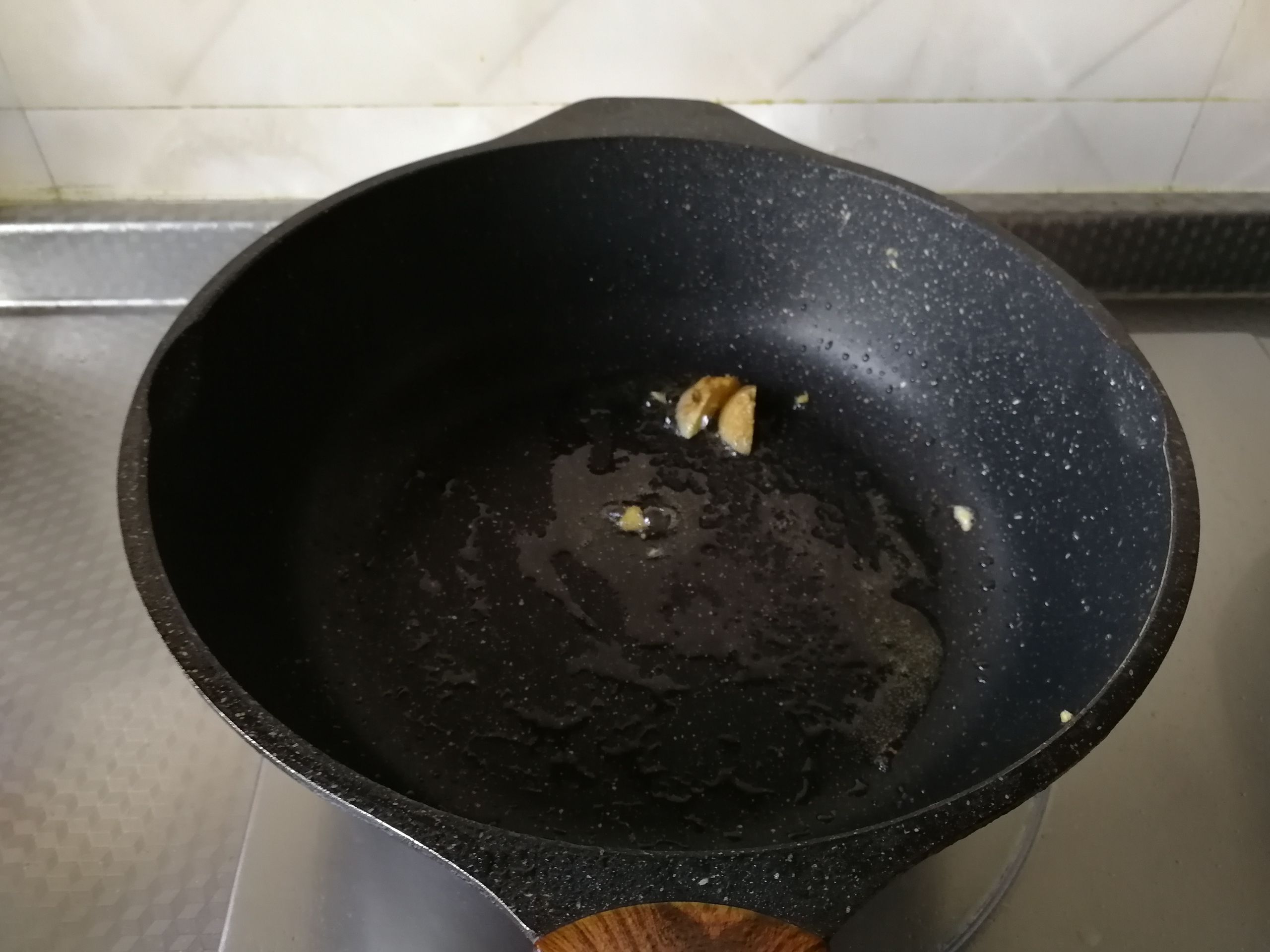 嫩西葫蘆炒雞蛋的做法-家常味炒菜譜-易網(wǎng)健康養(yǎng)生網(wǎng) 嫩西葫蘆炒雞蛋的做法-家常味炒菜譜
