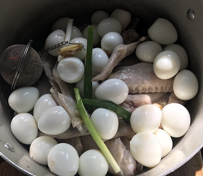 鵪鶉蛋鹵鴨四件的做法-咸鮮味鹵菜譜-易網健康養生網 鵪鶉蛋鹵鴨四件的做法-咸鮮味鹵菜譜