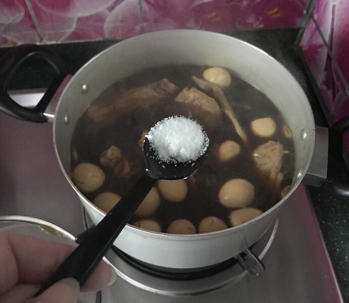 鵪鶉蛋鹵鴨四件的做法-咸鮮味鹵菜譜-易網健康養生網 鵪鶉蛋鹵鴨四件的做法-咸鮮味鹵菜譜