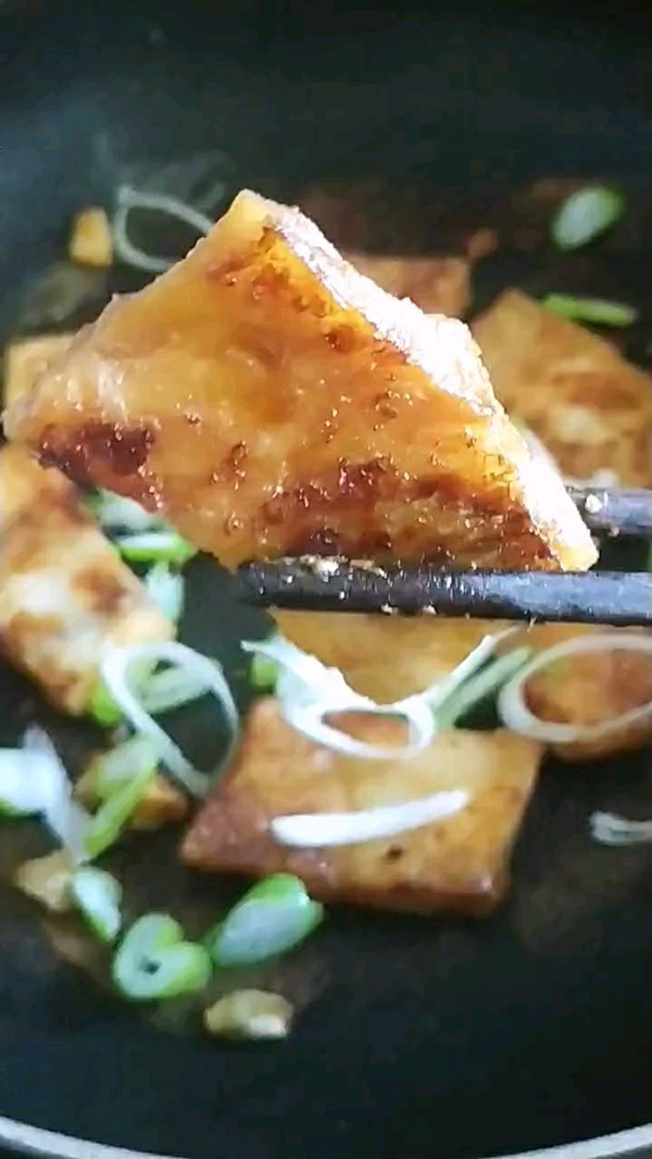 煎明太魚塊的做法-咸鮮味煎菜譜-易網(wǎng)健康養(yǎng)生網(wǎng) 煎明太魚塊的做法-咸鮮味煎菜譜
