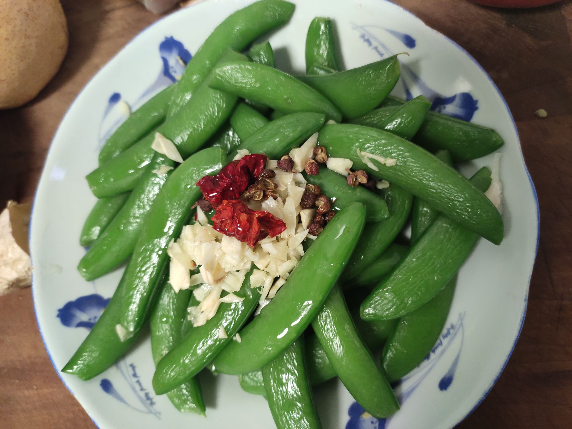 涼調(diào)荷蘭豆的做法-家常味拌菜譜