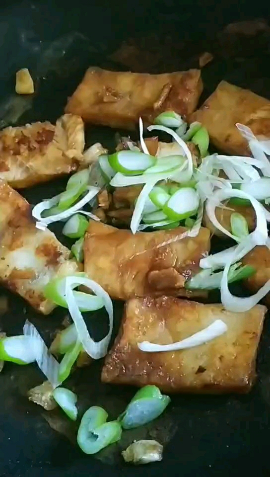 煎明太魚塊的做法-咸鮮味煎菜譜-易網(wǎng)健康養(yǎng)生網(wǎng) 煎明太魚塊的做法-咸鮮味煎菜譜