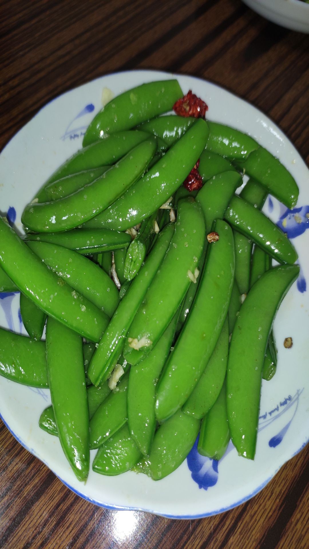涼調(diào)荷蘭豆的做法-家常味拌菜譜-易網(wǎng)健康養(yǎng)生網(wǎng) 涼調(diào)荷蘭豆的做法-家常味拌菜譜
