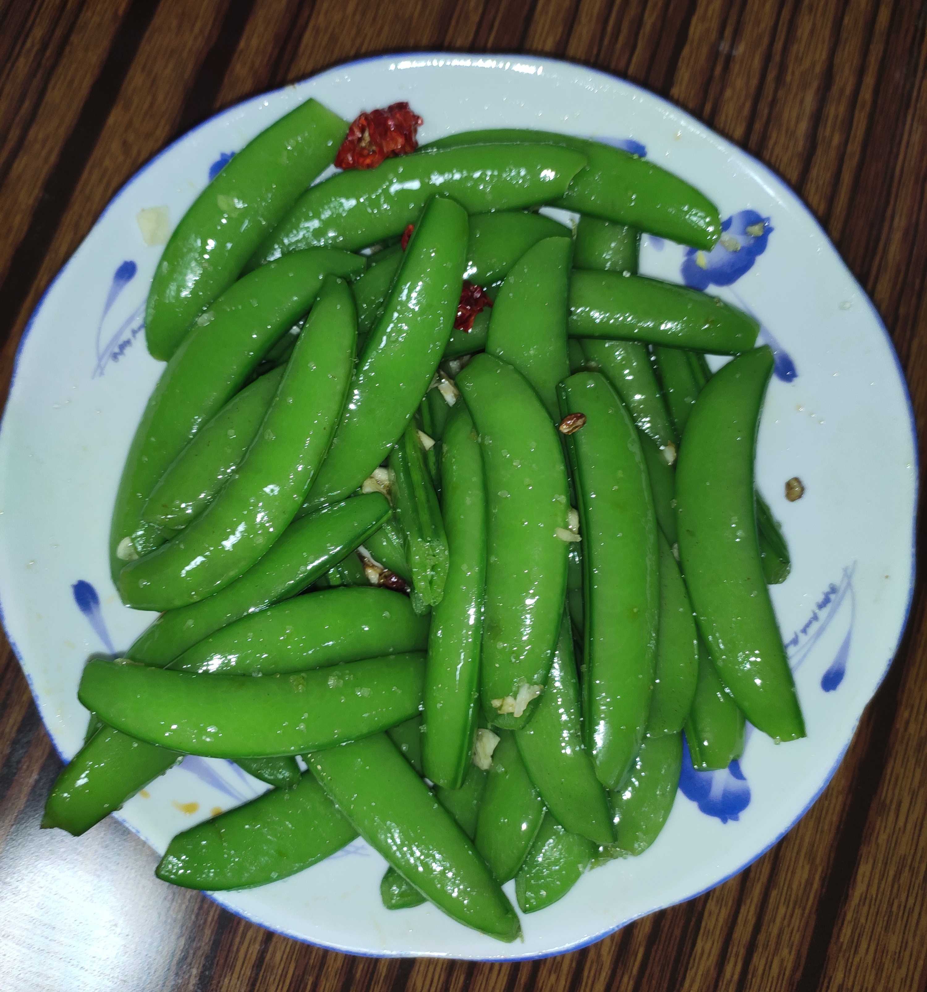 涼調(diào)荷蘭豆的做法-家常味拌菜譜-易網(wǎng)健康養(yǎng)生網(wǎng) 涼調(diào)荷蘭豆的做法-家常味拌菜譜